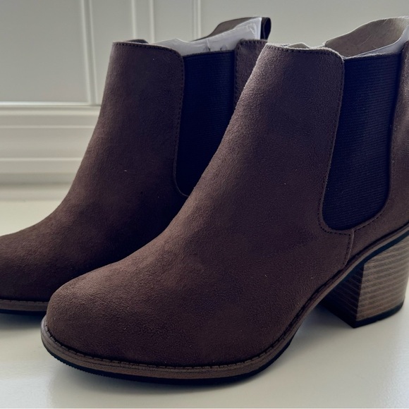 NIB WHITE MOUNTAIN‎ DESTINY BROWN SUEDE FABRIC WOMEN SHOES SIZE 5 - Picture 8 of 9